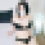 4377892 【無修正・完全素人】色白清楚な保健の先生が…実はドスケベ！毎日妄想でオナニーするだけでは飽き足らず中年男の極太マラに突かれたいと触れられる前からパンティ濡らして大興奮仰け反りイキ！！