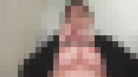 4397323 【無修正ｘ個人撮影】人の奥さん愛奴8号　アポなし突撃訪問！自宅に旦那と自分のコがいても容赦なく調教！汗だく騎乗位で突かれている最中に旦那が浴室に来て…