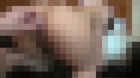 【脱糞オンナ】うんこガマンしながらハメ撮りセックス?