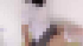 顔は映さないで。。おじさんたちに見られる喜び出来なくなっちゃたらいやだよ。。