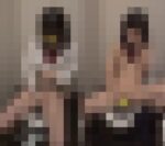 デパートのトイレでこっそりオナニーしちゃうJK71