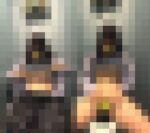 デパートのトイレでこっそりオナニーしちゃうJK⑱