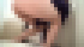 家庭的な一人暮らし女性のトイレ覗き
