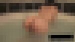湯舟の中で脱糞女
