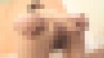 【熟女】椅子の間から丸見え排泄