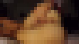 美尻巨大アナルから飛び出す芸術的なうんち…!