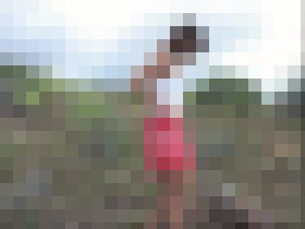 美人外国人の野外うんちシーン♪